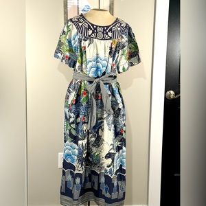Farm Rio tie dress NWOT - ship detailed tie dress SIZE medium